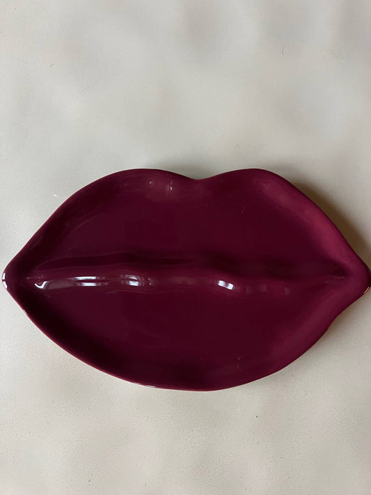 Sisi-Lippenteller, burgunderrot