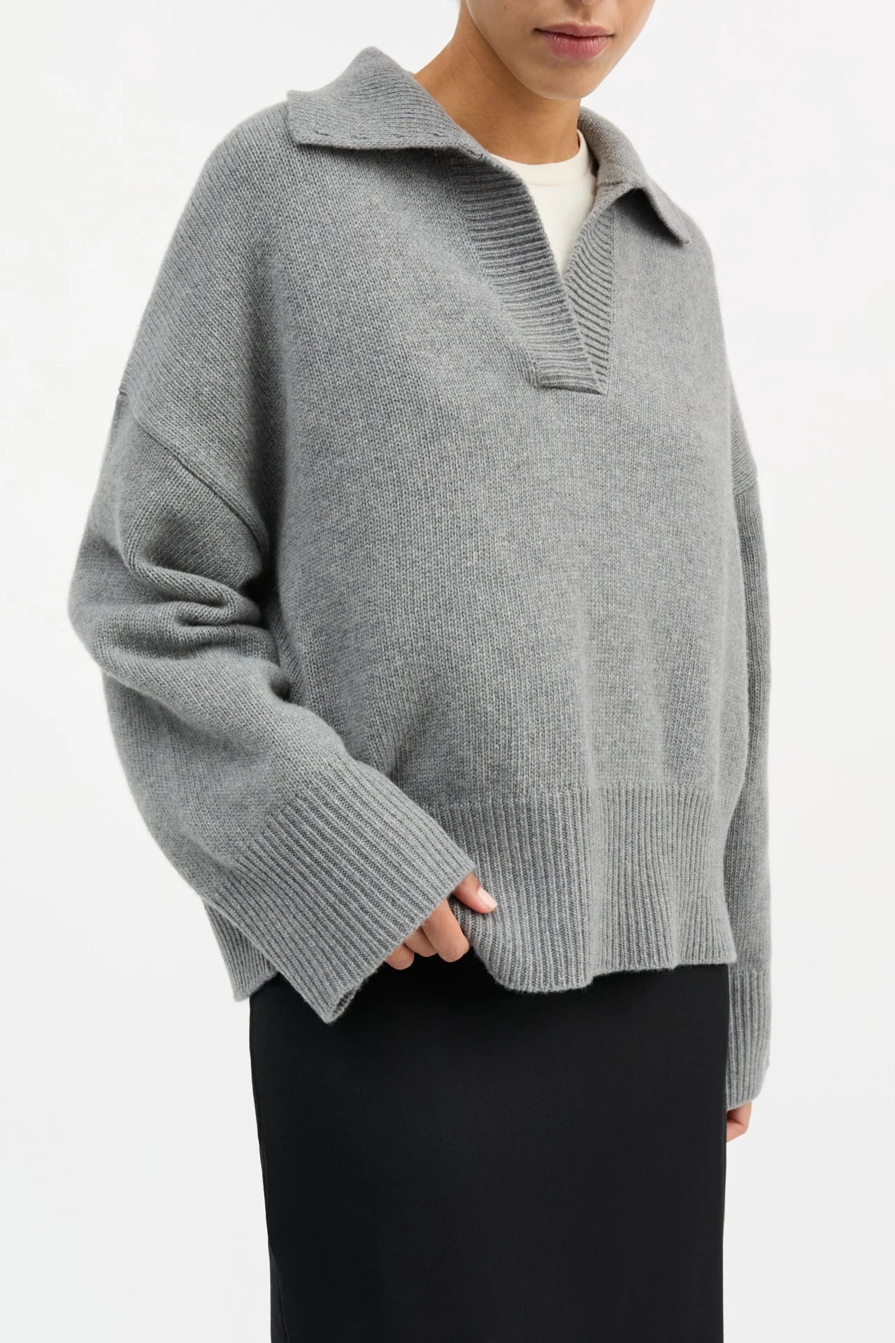 Dean V-neck jumper in Grey Melange