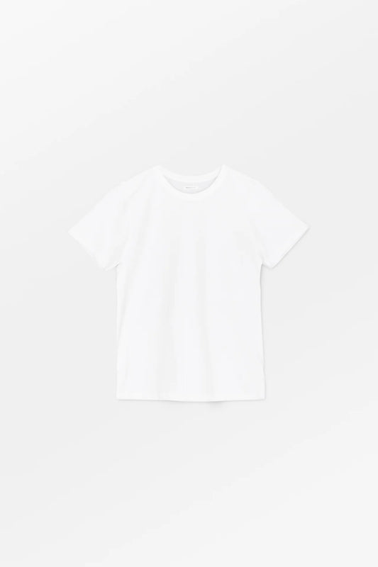 Andy Tee in Optic White