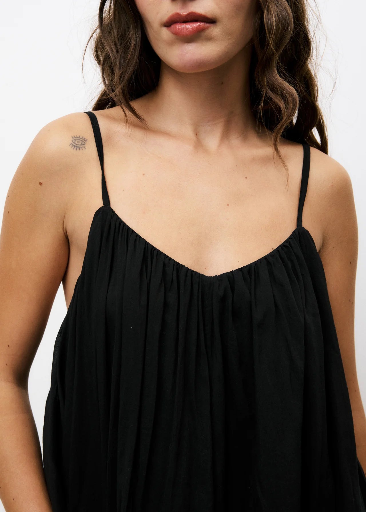 ROBE NIHED NOIR