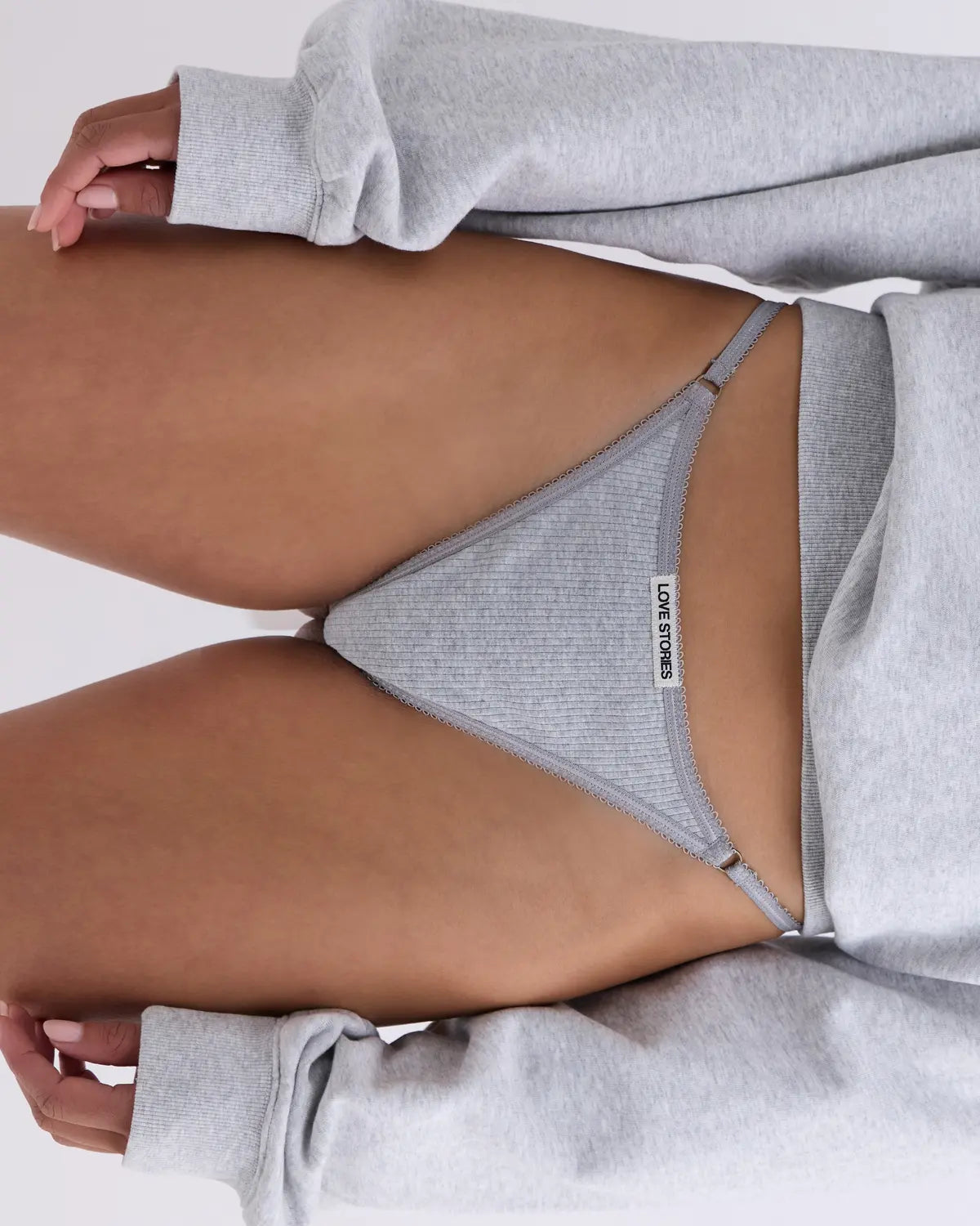 CAROLE Tanga-style string briefs