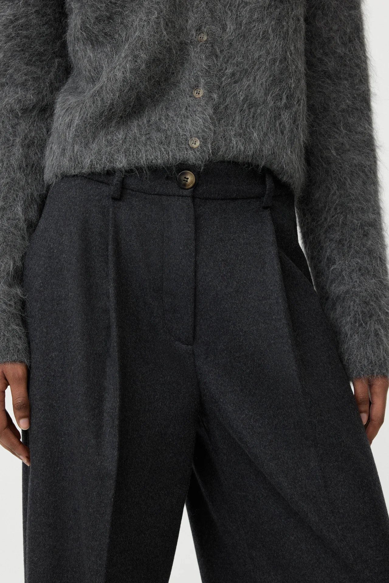 Wide Pleat Trousers - Anthracite | SOFT GOAT
