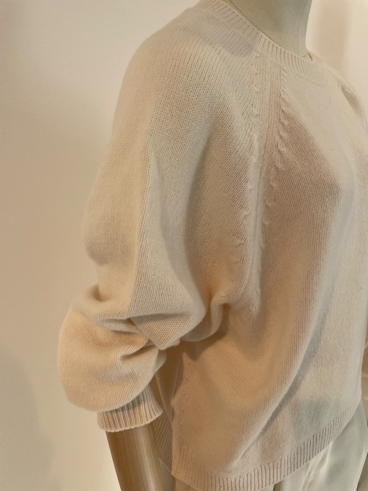 BIRTHE in Offwhite | GREY MARL