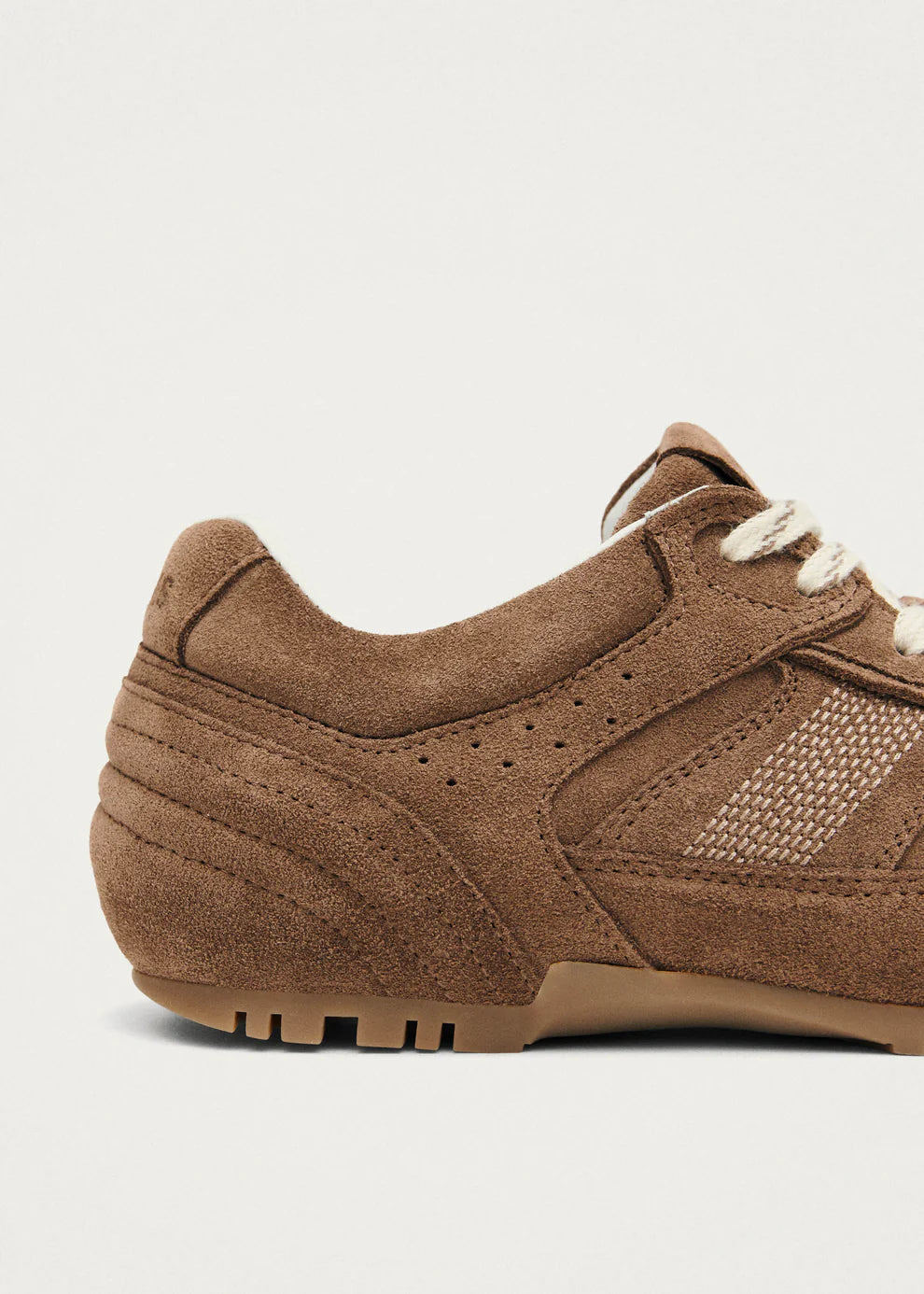 TB.56 SUEDE BRAUNE LEDERSNEAKER ALOHAS