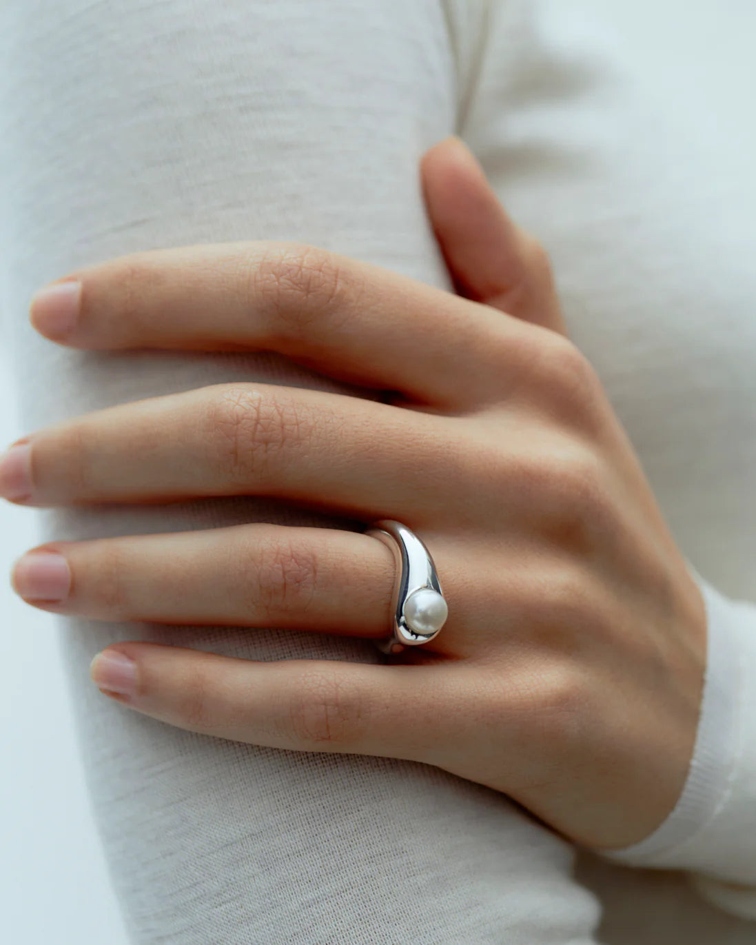 Dualism Freshwater Pearl Ring - Silver