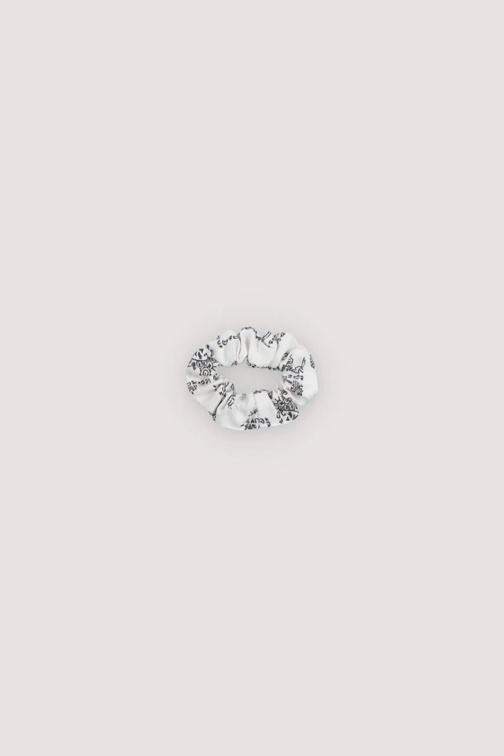 Anika Woman Scrunchie Print