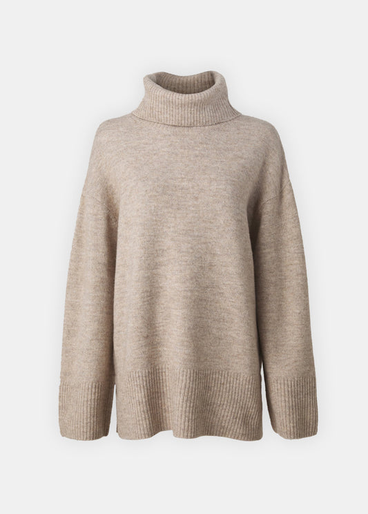 Roll-neck knitted