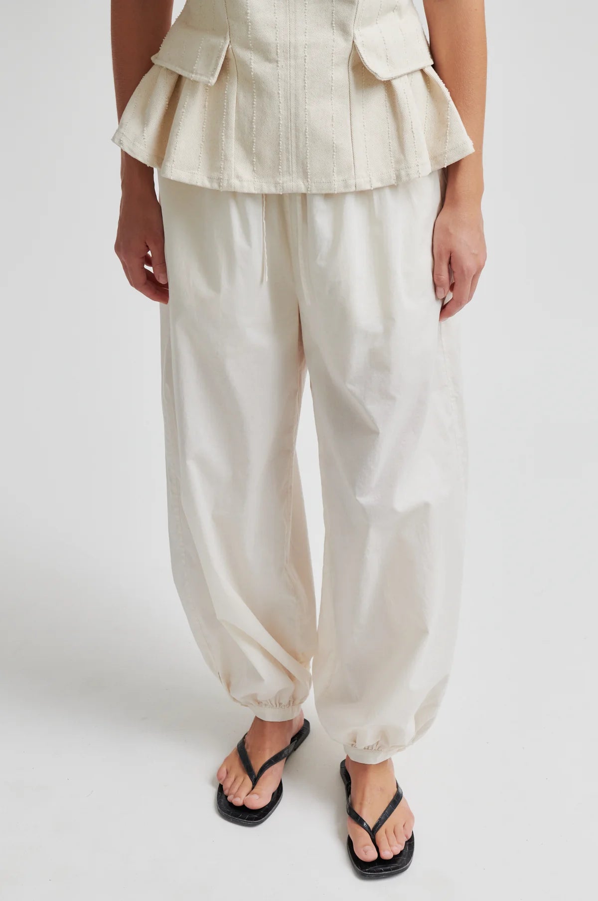 Avida Trousers | Second Female