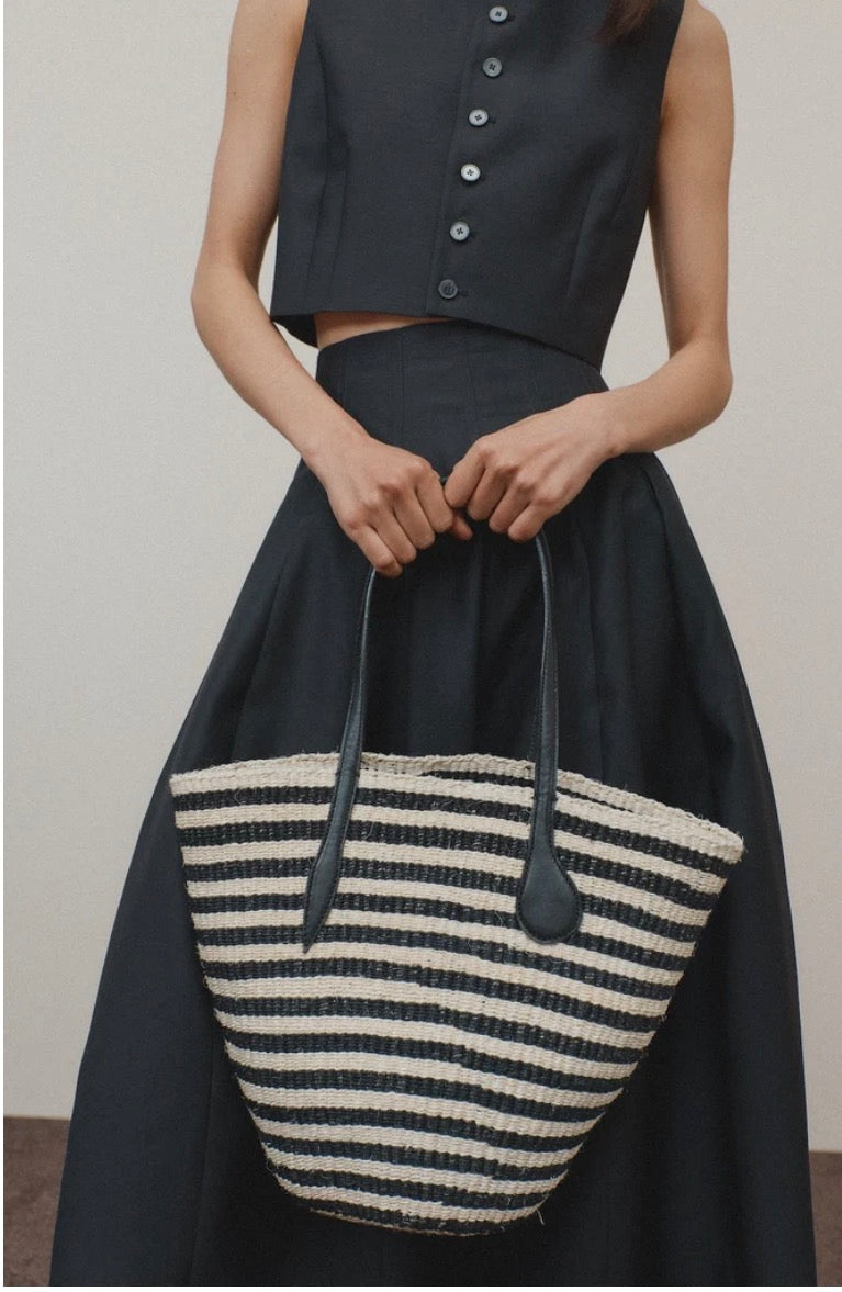 STRAW BASKET BROWN AND CREAM | Liffner