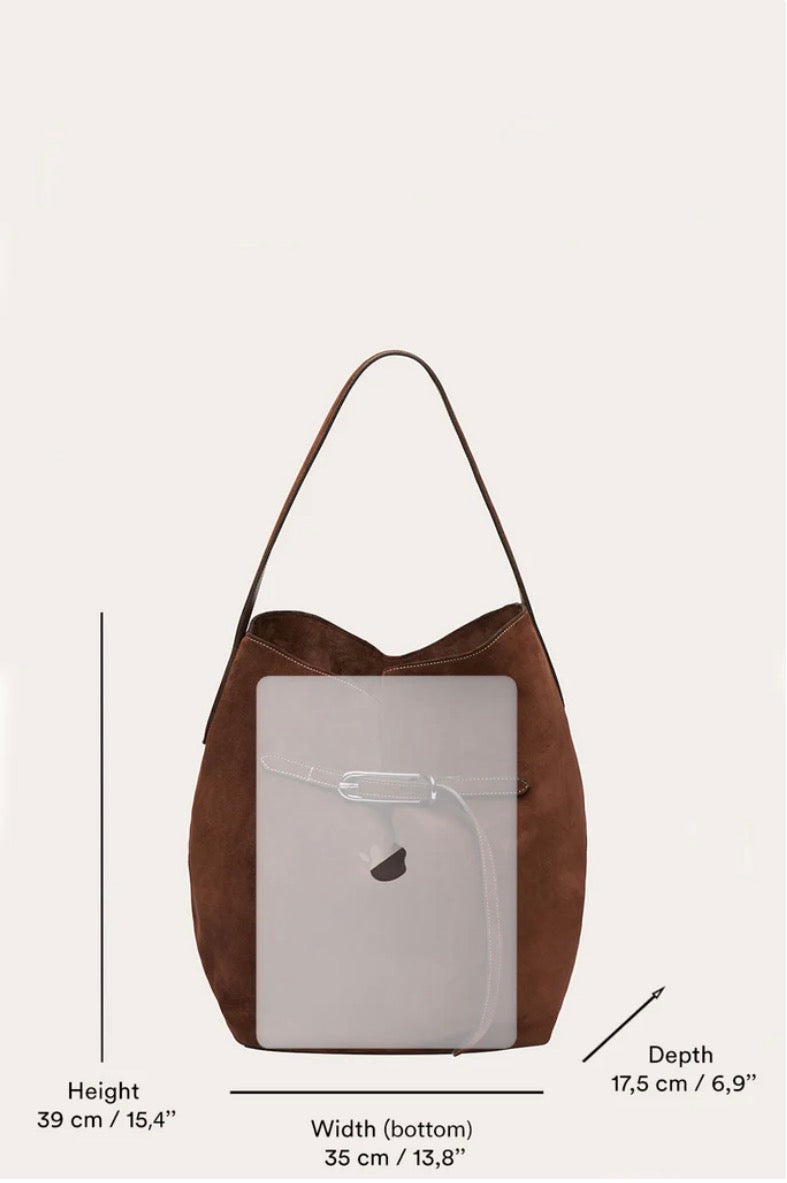 BELTED BUCKET BAG LARGE BLACK | Liffner