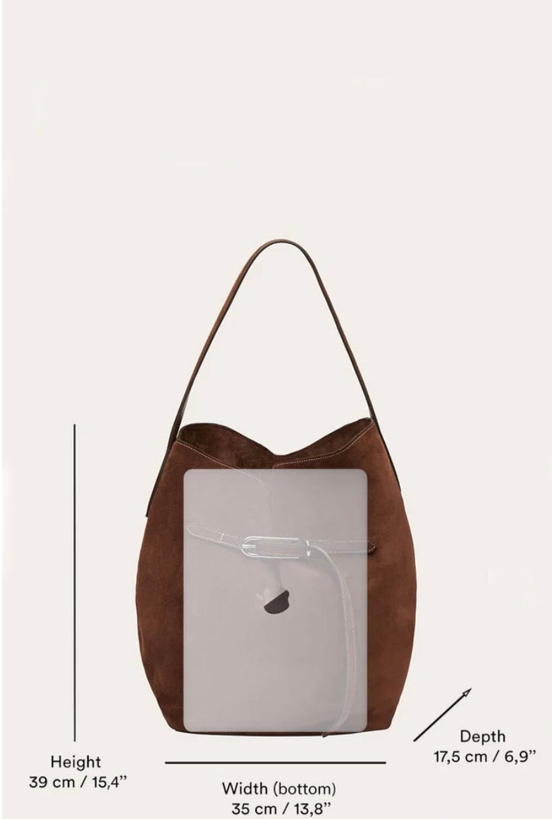 BELTED BUCKET BAG LARGE SADDLE BROWN SUEDE | Liffner (Kopie)