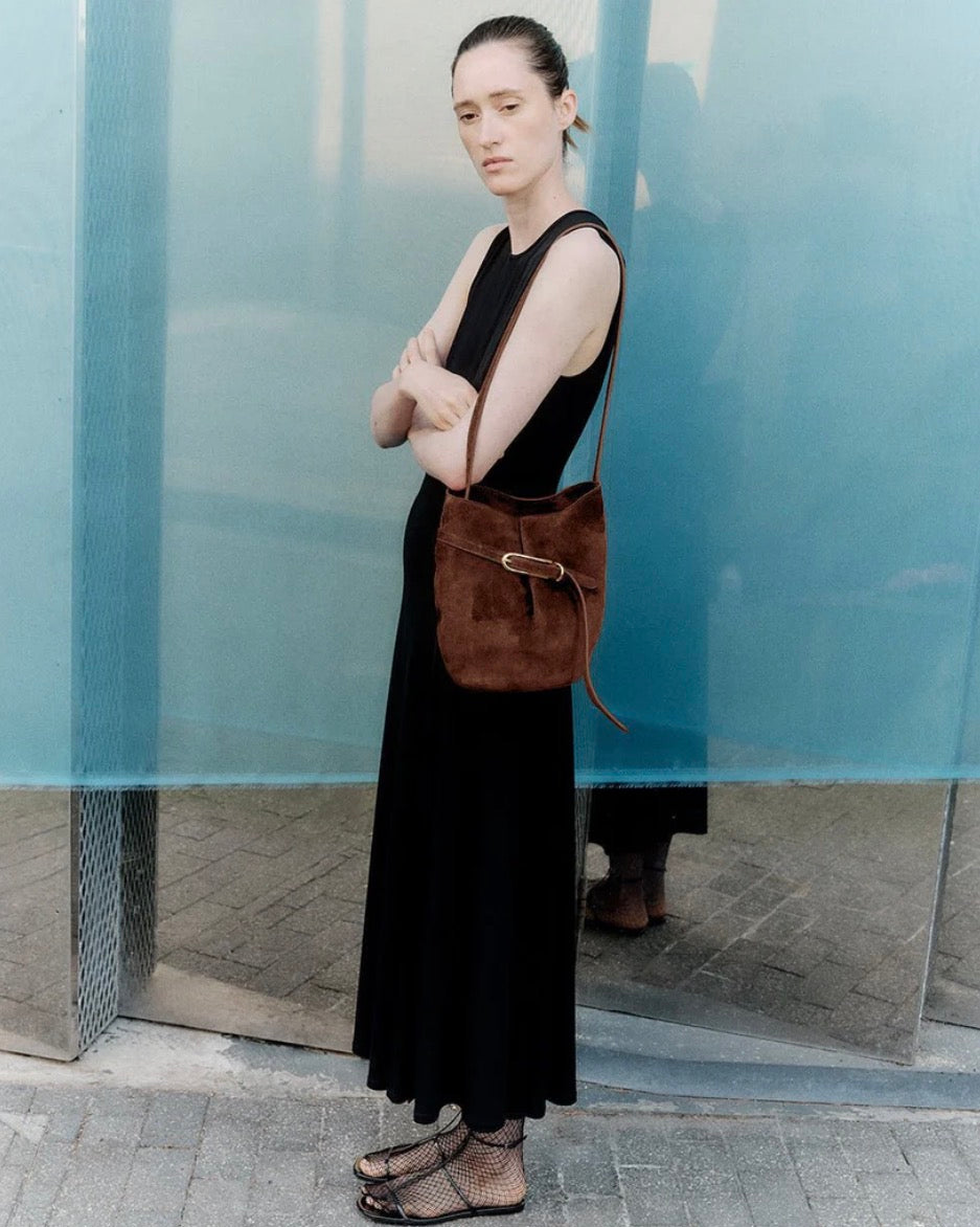 BELTED BUCKET BAG DARK BROWN SUEDE | Liffner