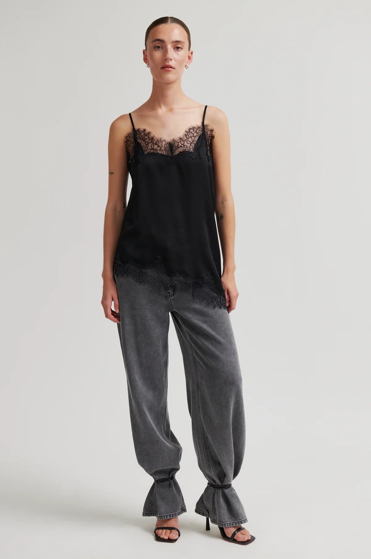 Lacia Strap Top Black