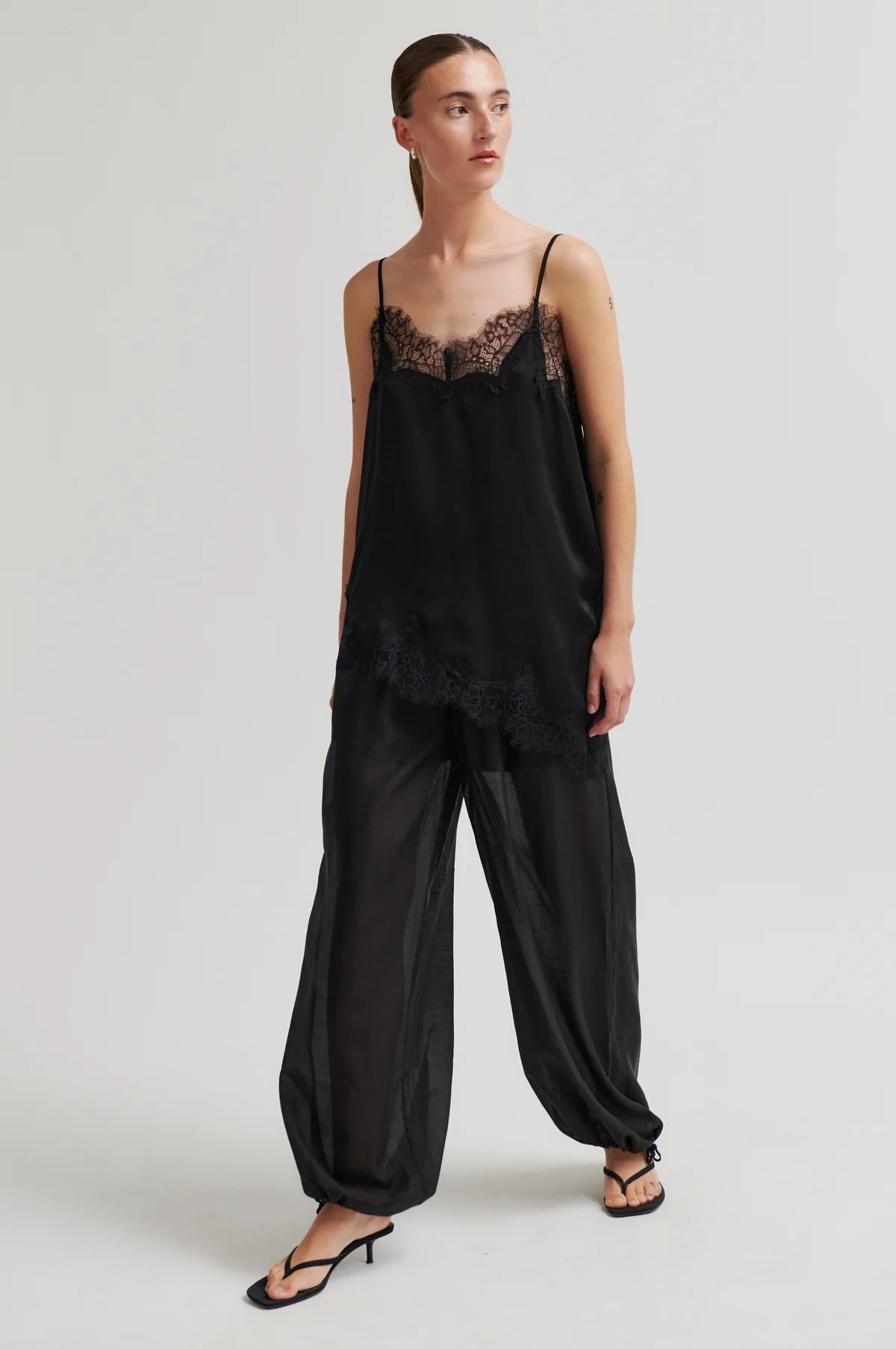 Lacia Strap Top Black