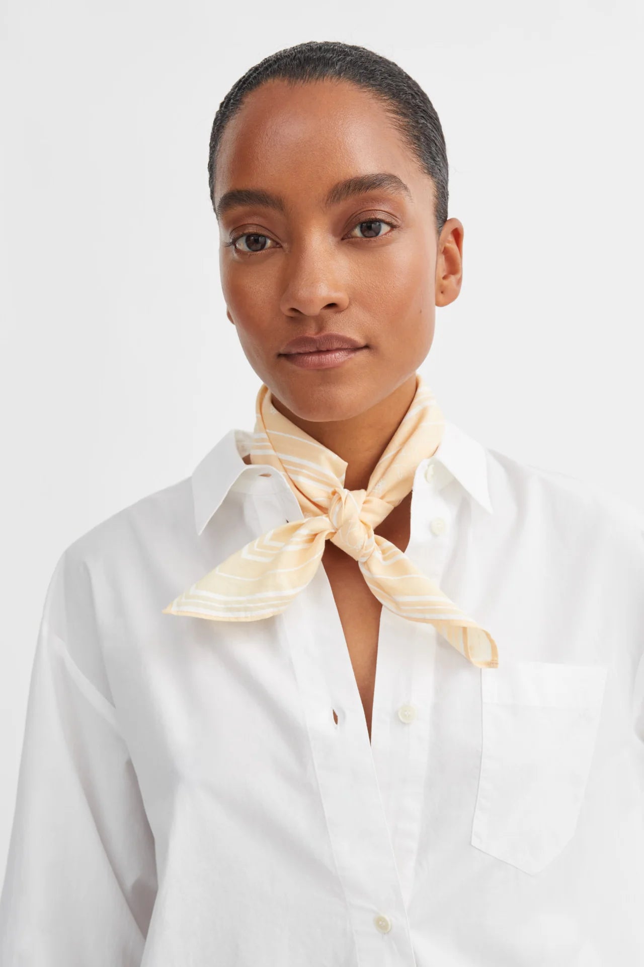 Skall classic scarf 55x55 - Light Peach/ White