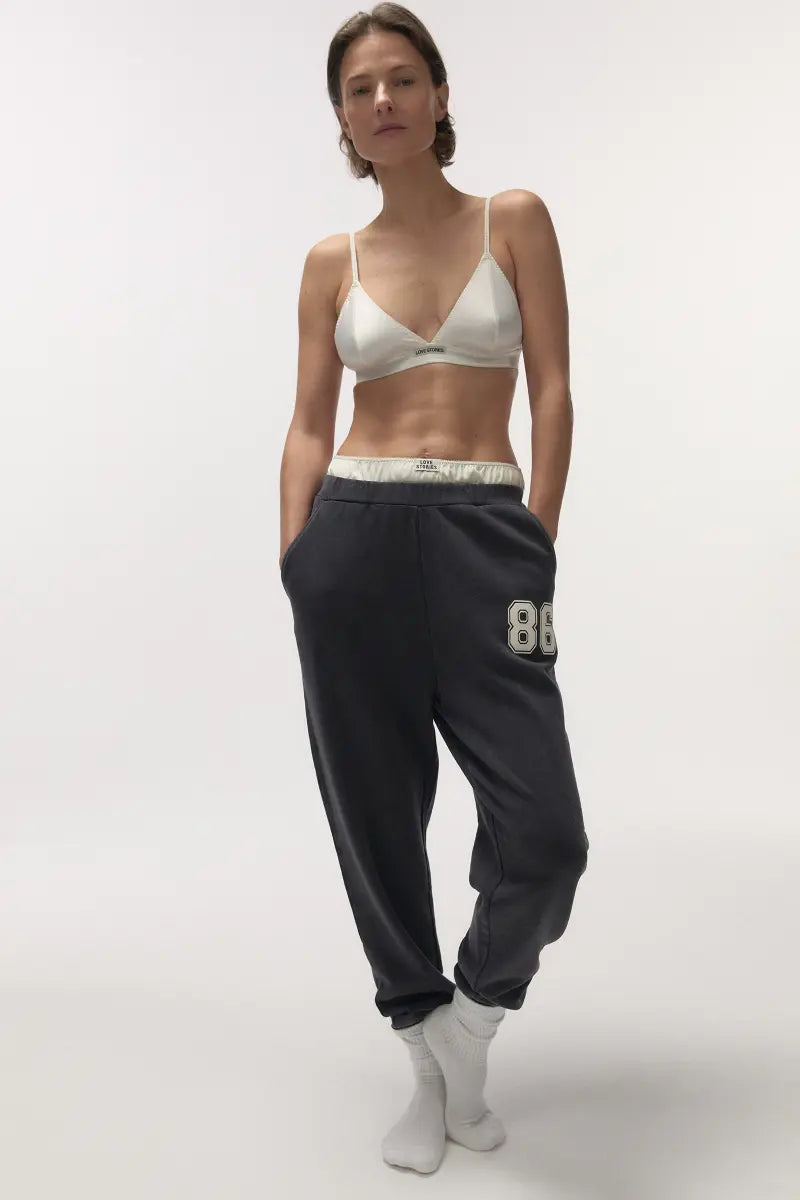 DONNA Comfortable trackpants in Black