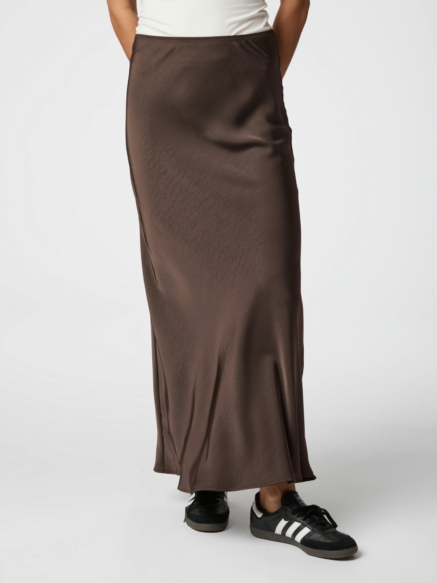 Vicky Heavy Satin Skirt Dark Brown