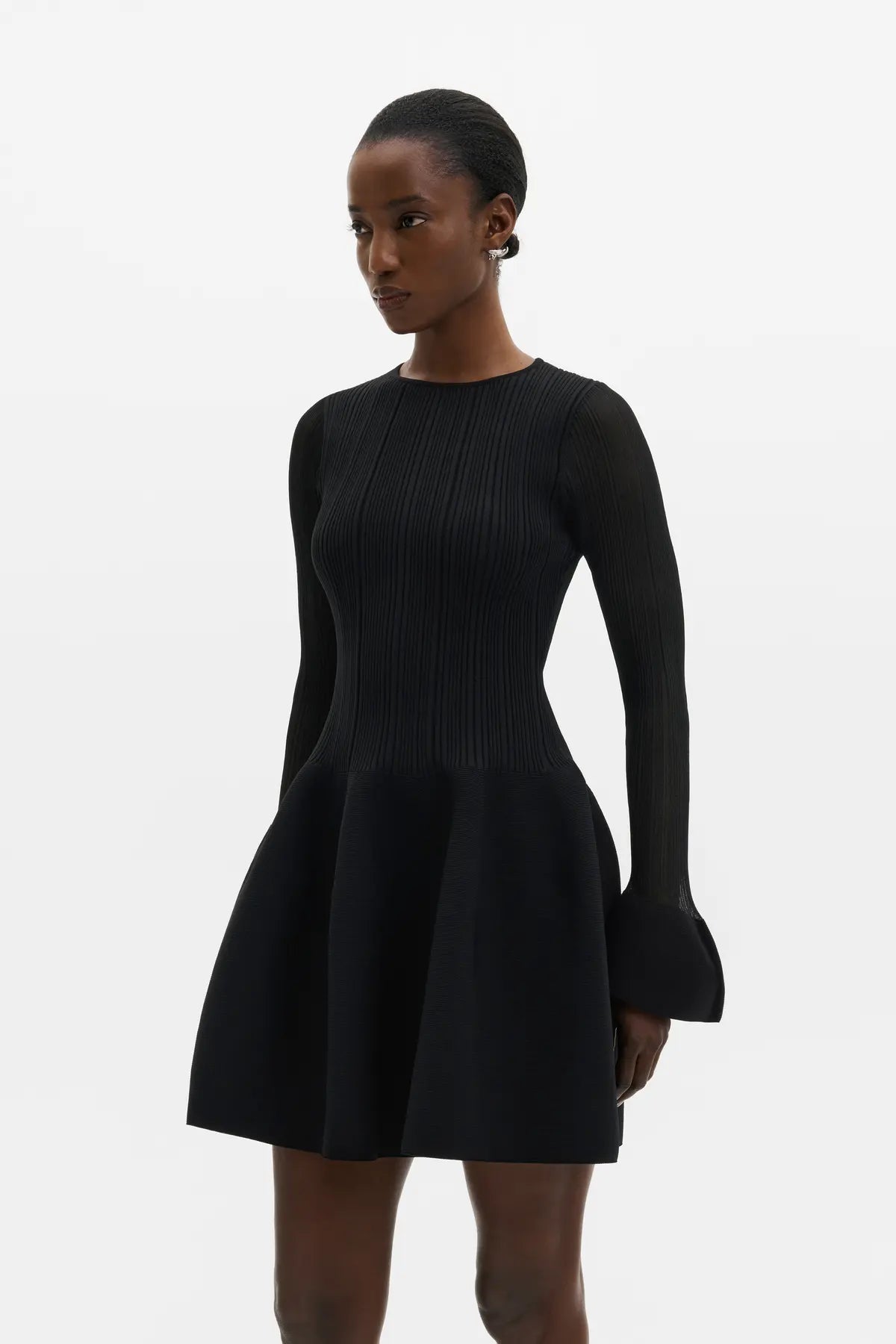 ELONA MINIKLEID Langärmeliges Minikleid mit voluminösem Rock  | MALINA