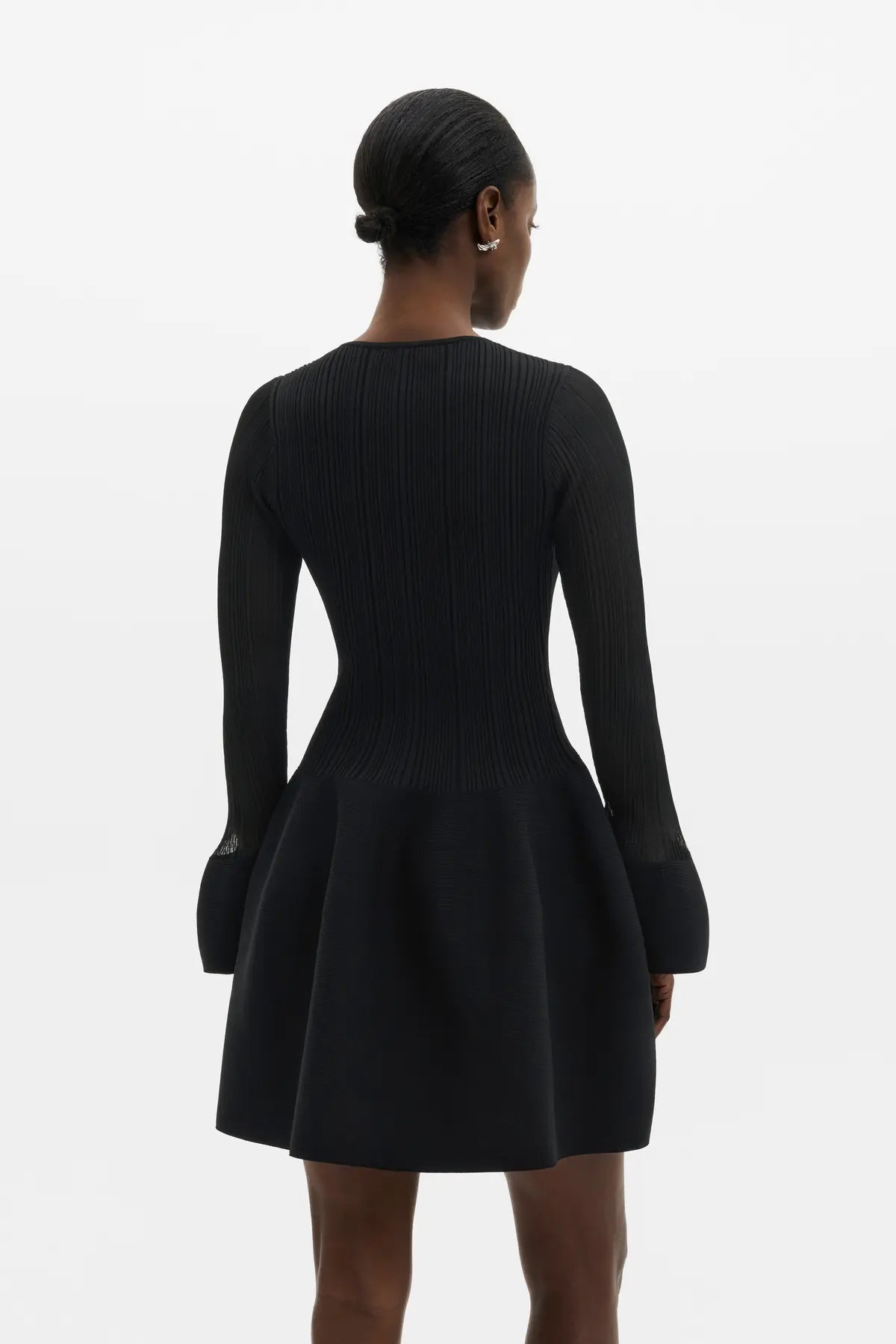 ELONA MINIKLEID Langärmeliges Minikleid mit voluminösem Rock  | MALINA