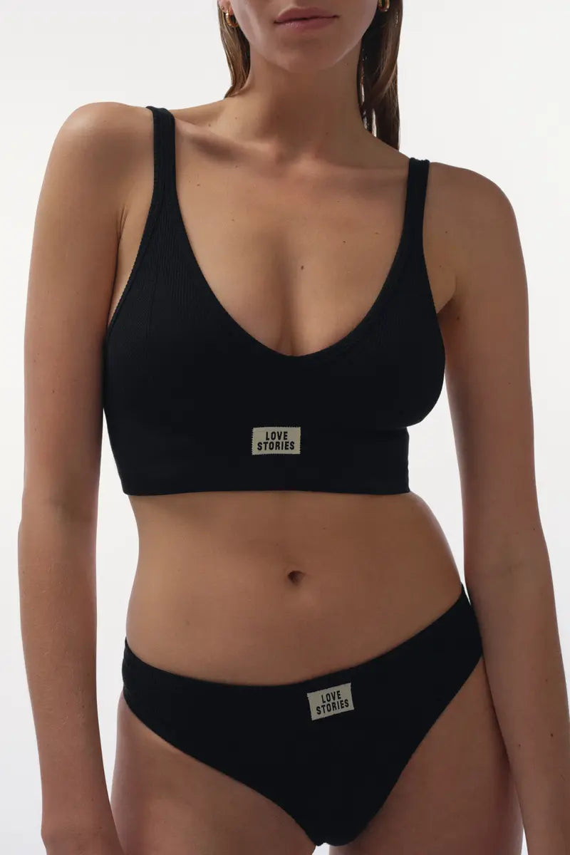 POSEY - Stylish sporty bralette in Black