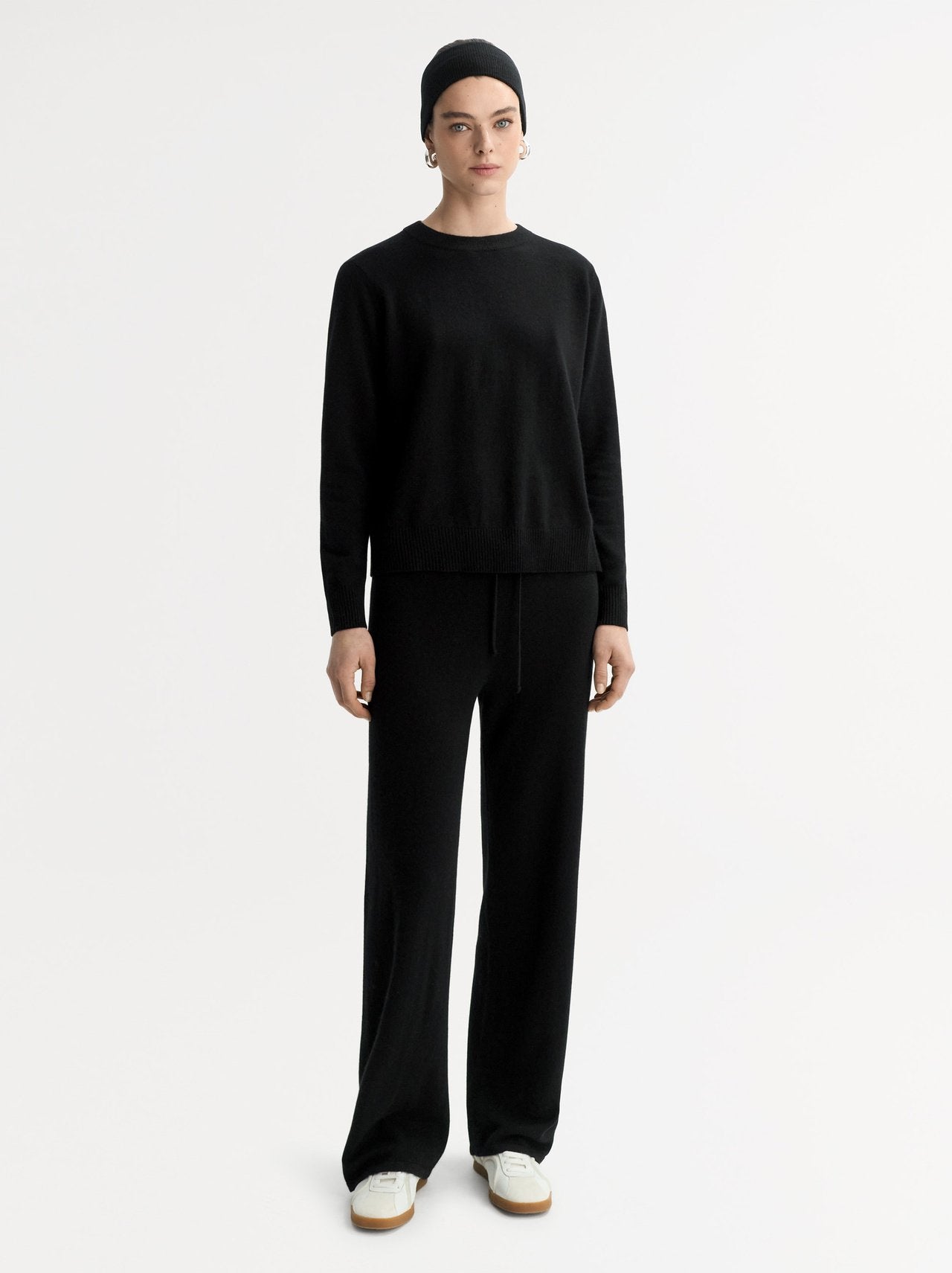 Cashmere Jogger Pants in Black