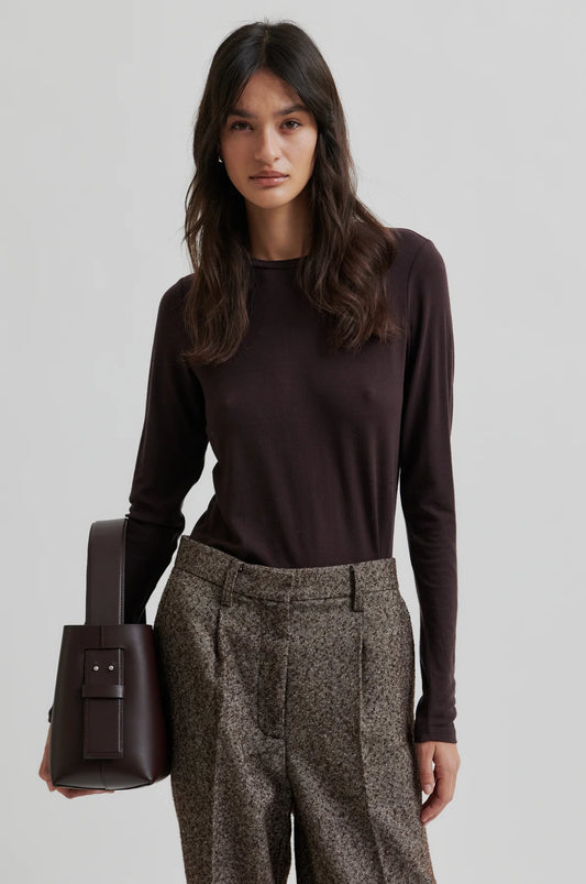 Matima O-Neck Tee in Chocolate Plum