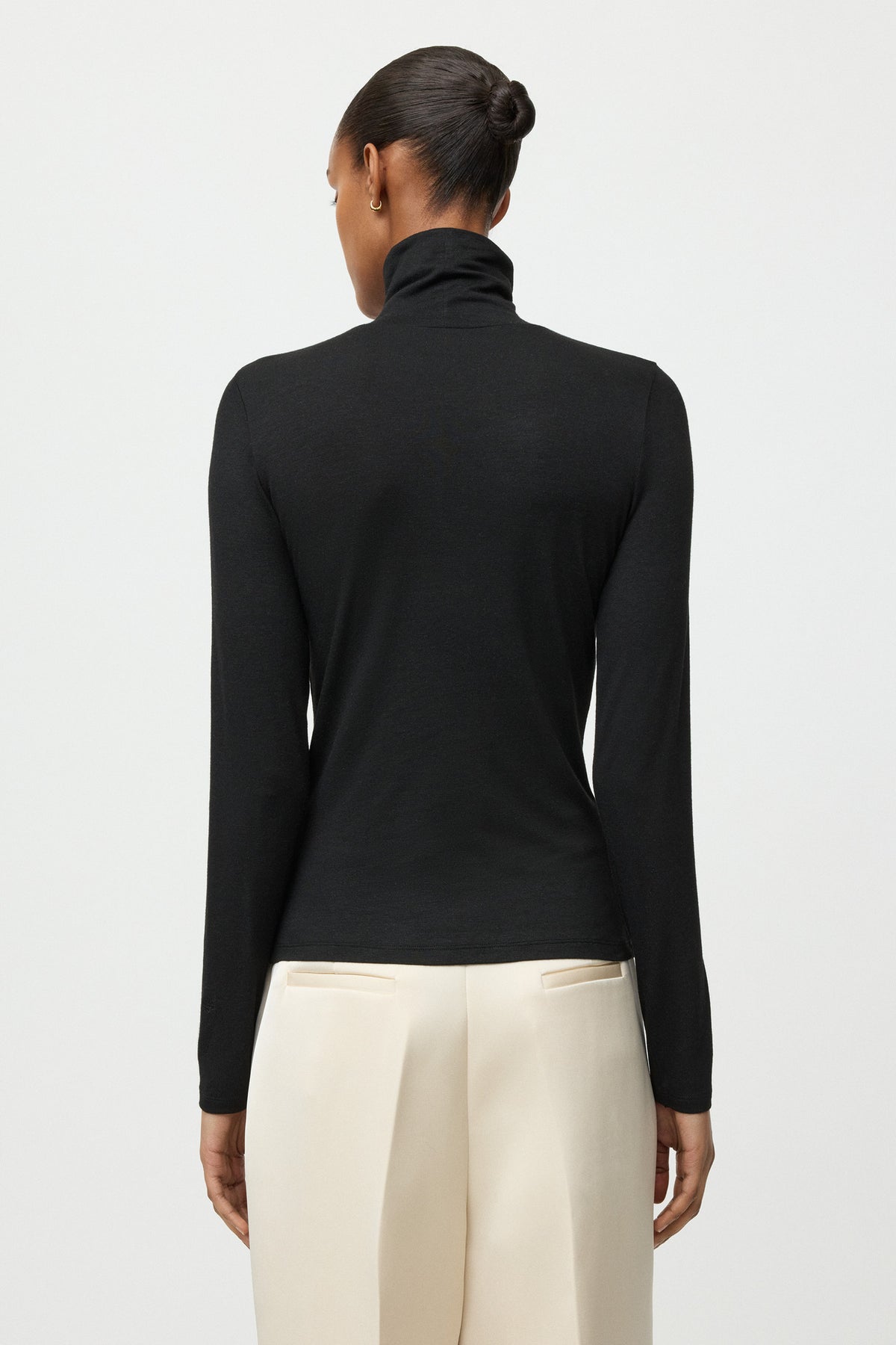 Lightweight Jersey Turtleneck - Black | SOFT GOAT