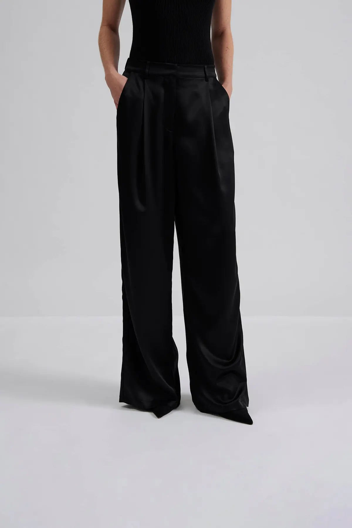 SARAH HOSE Satinhose mit elastischem Bund | MALINA