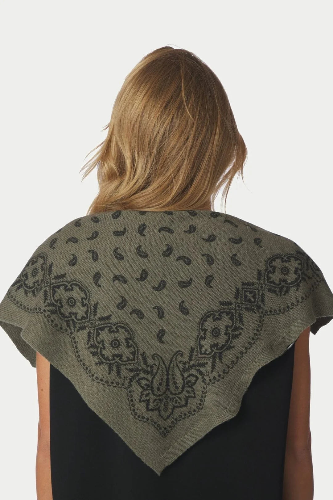 Adelina Paisley Knit Scarf Khaki| NEO NOIR