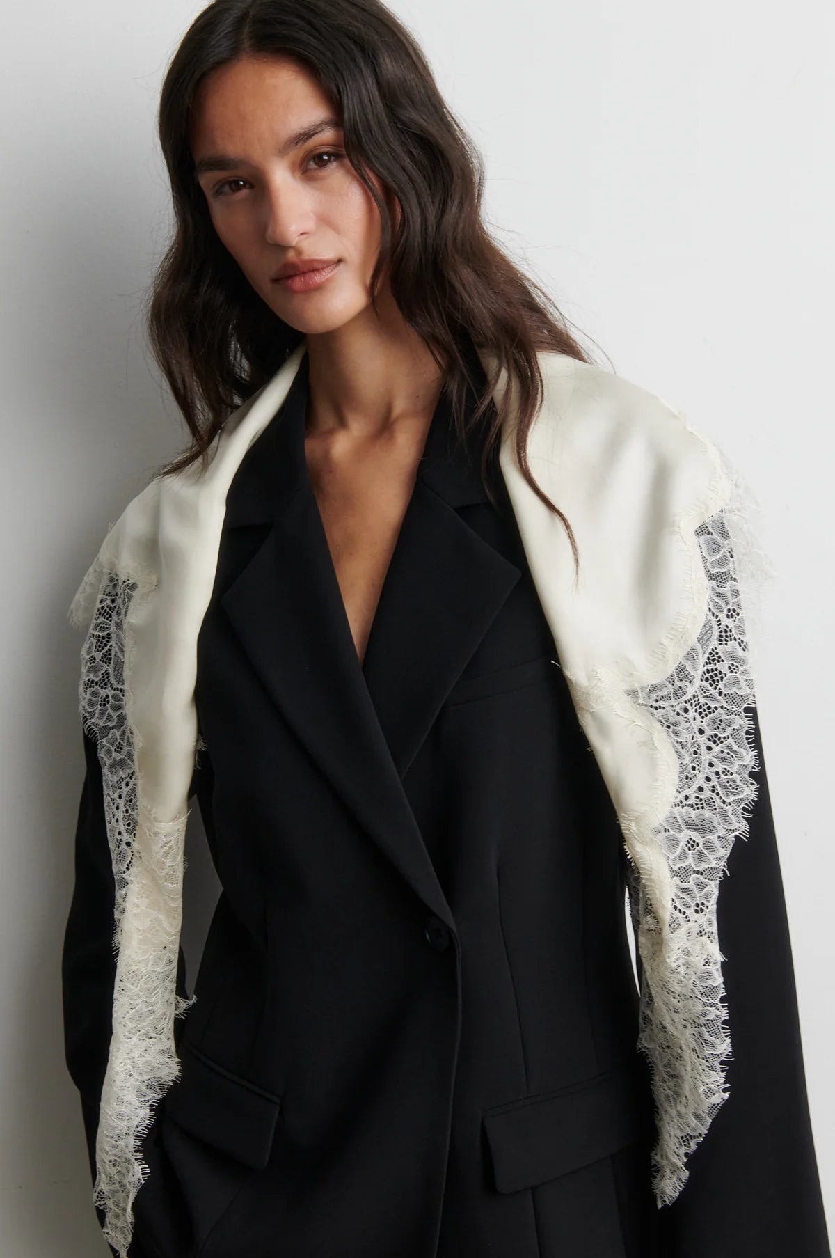 Lacia Contrast Hip Scarf
