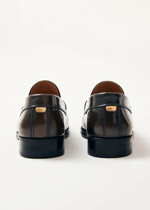 Loafer Rivet in Coffee