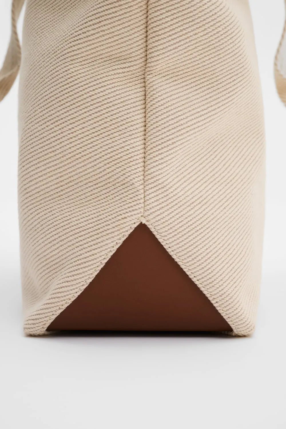MONOGRAMM TOTE BAG Baumwolltasche mit Monogramm-Detail
