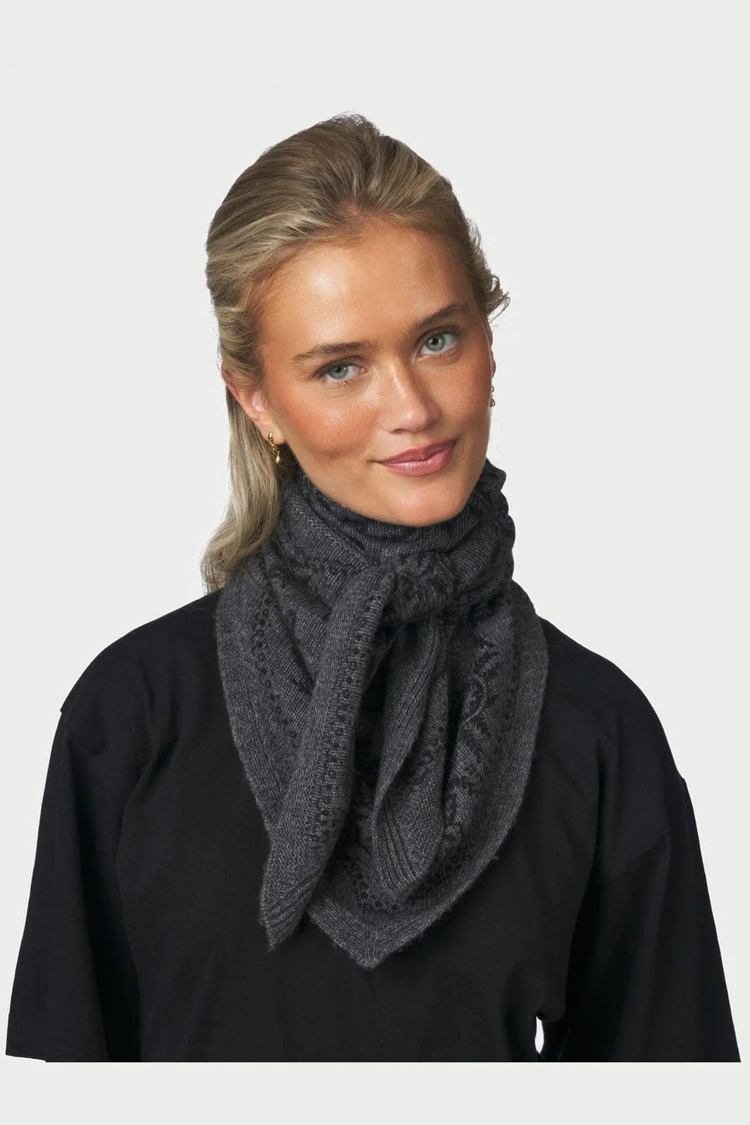 Lolana Paisley Knit Scarf Antracit Melange | NEO NOIR