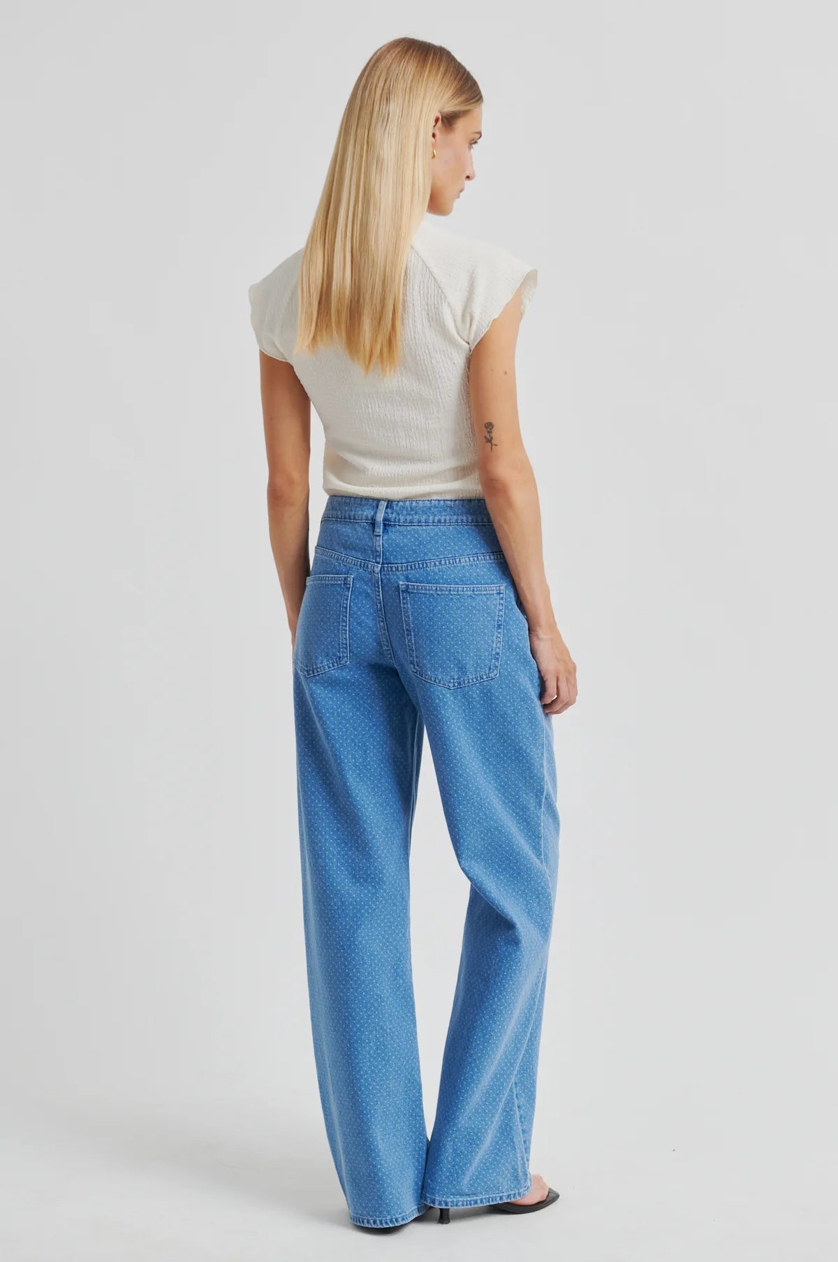 Paria Tee