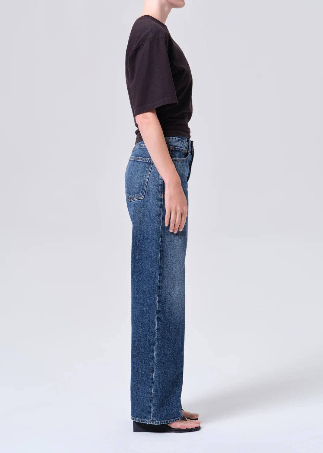 ARC JEAN 32" IN SHORTWAVE