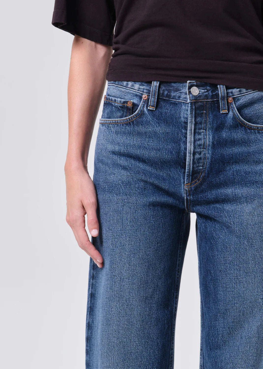 ARC JEAN 32" IN SHORTWAVE